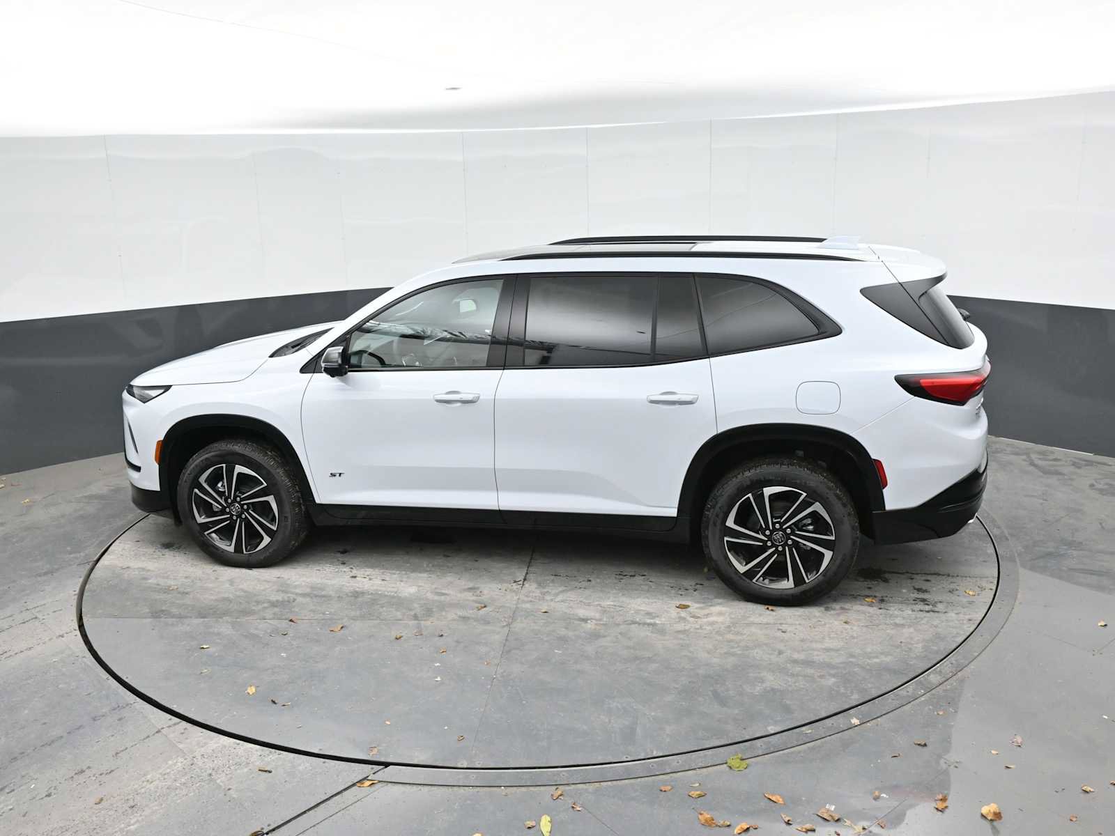 New 2026 Buick Enclave Sport Touring w/ Power Package image 28