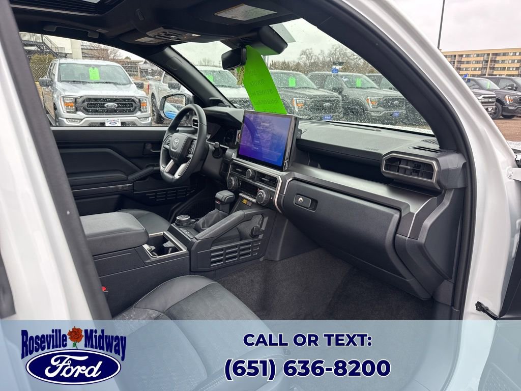 Used 2025 Toyota 4Runner TRD Off-Road Premium image 33