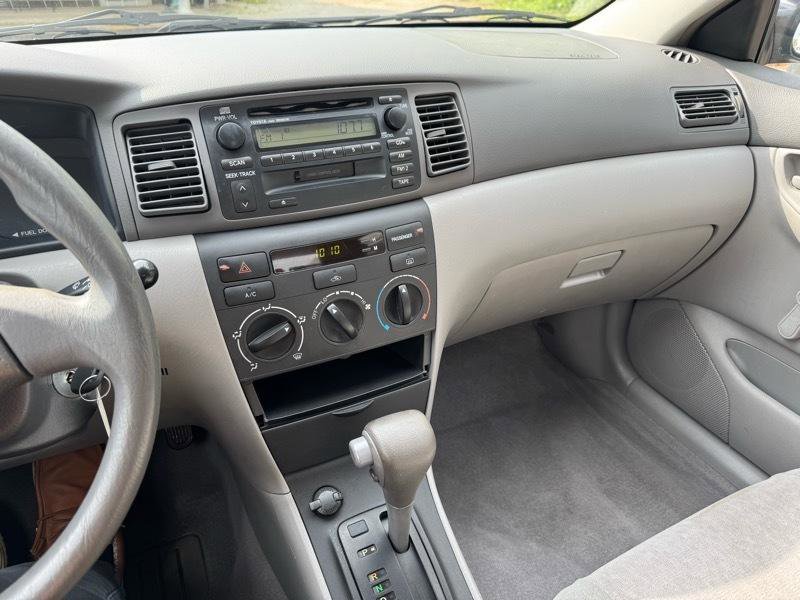 Used 2003 Toyota Corolla CE FWD image 18
