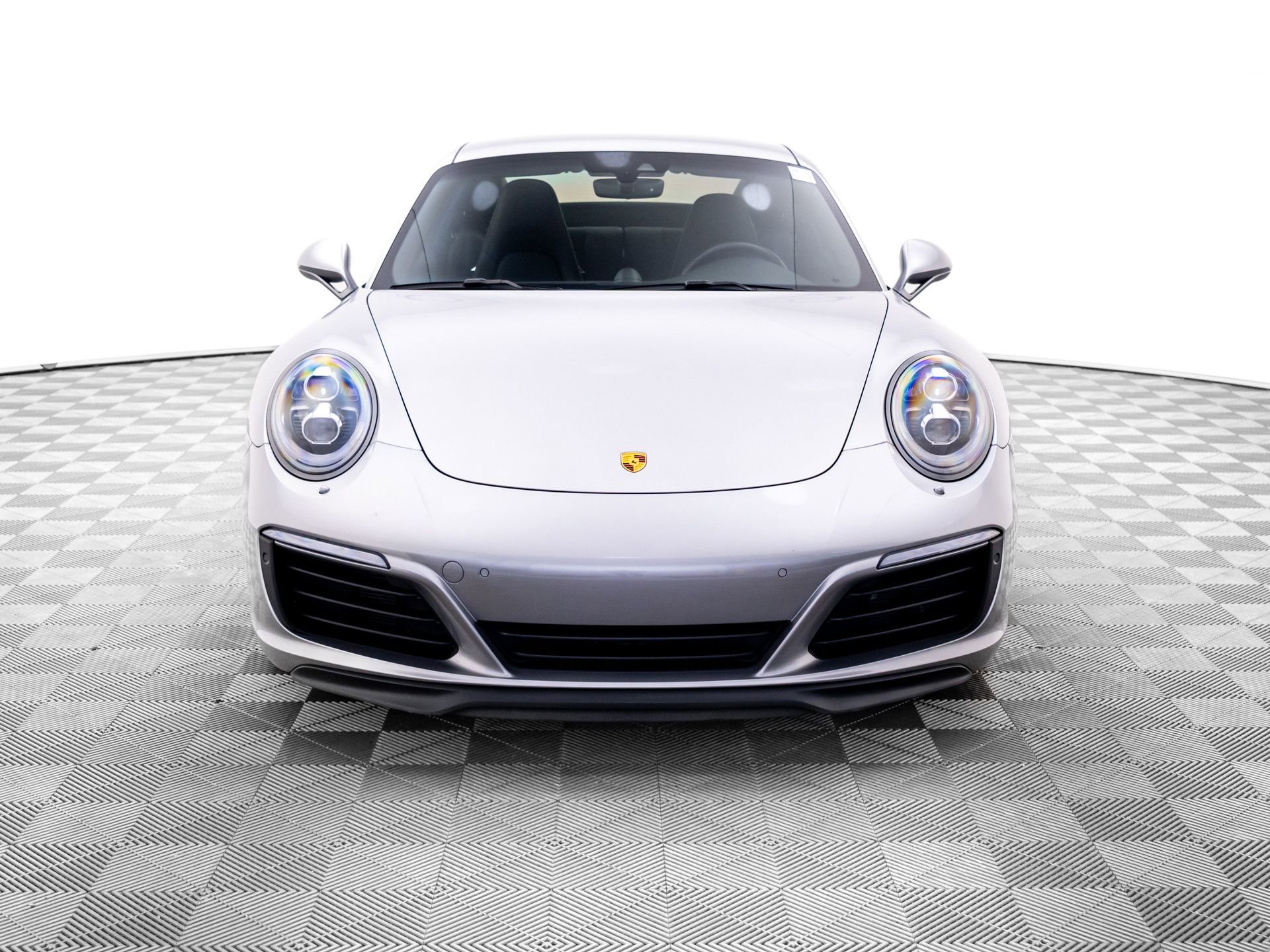 Used 2017 Porsche 911 Carrera S image 9