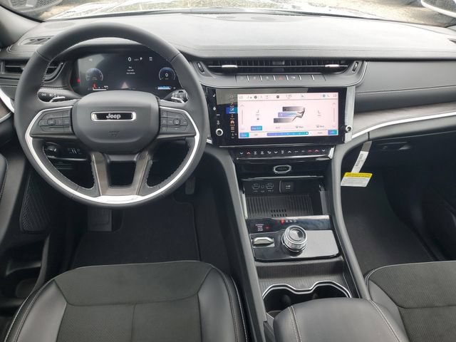 New 2026 Jeep Grand Cherokee Altitude AWD/4WD image 13