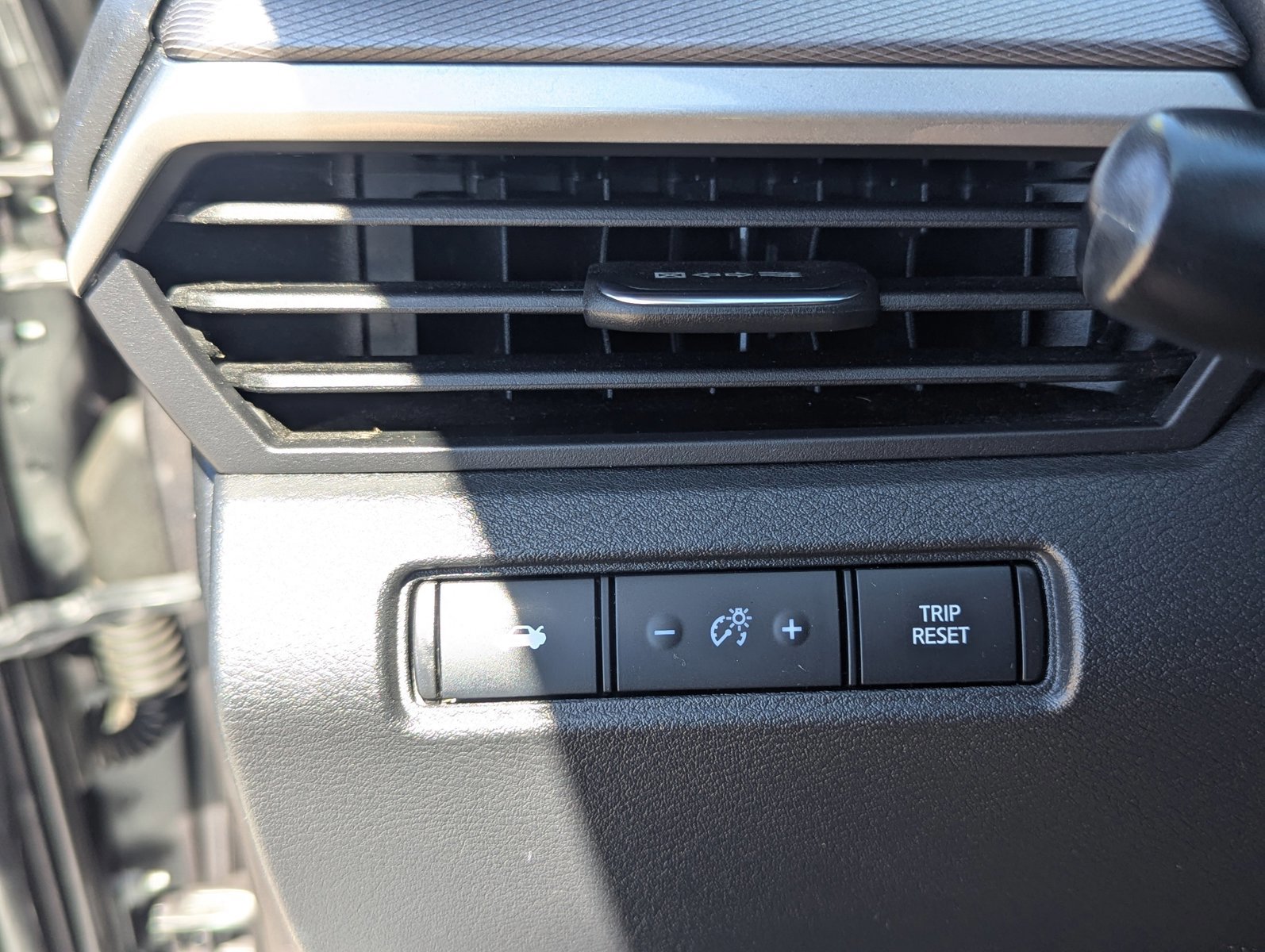 Used 2023 Nissan Altima 2.5 SR image 29