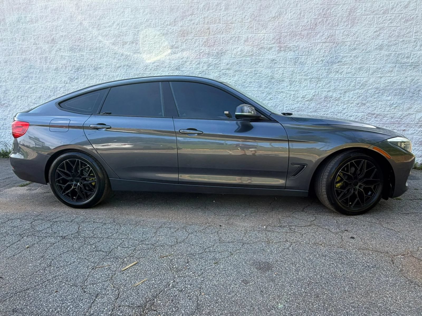 Used 2014 BMW 328i Gran Turismo xDrive AWD/4WD image 3