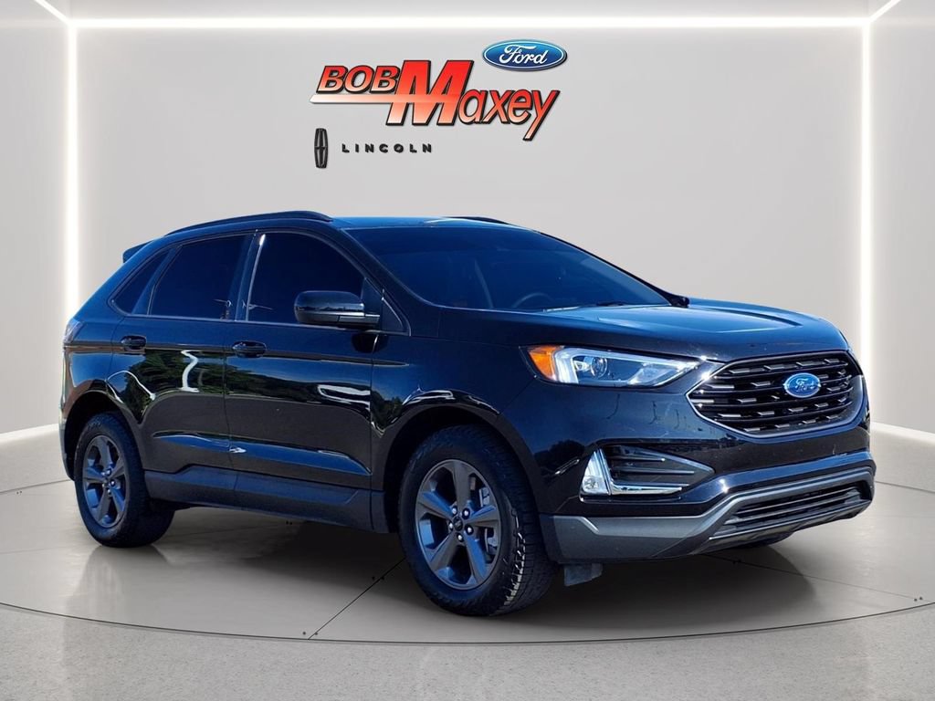 Used 2024 Ford Edge SEL w/ Sport Appearance Package AWD/4WD image 3