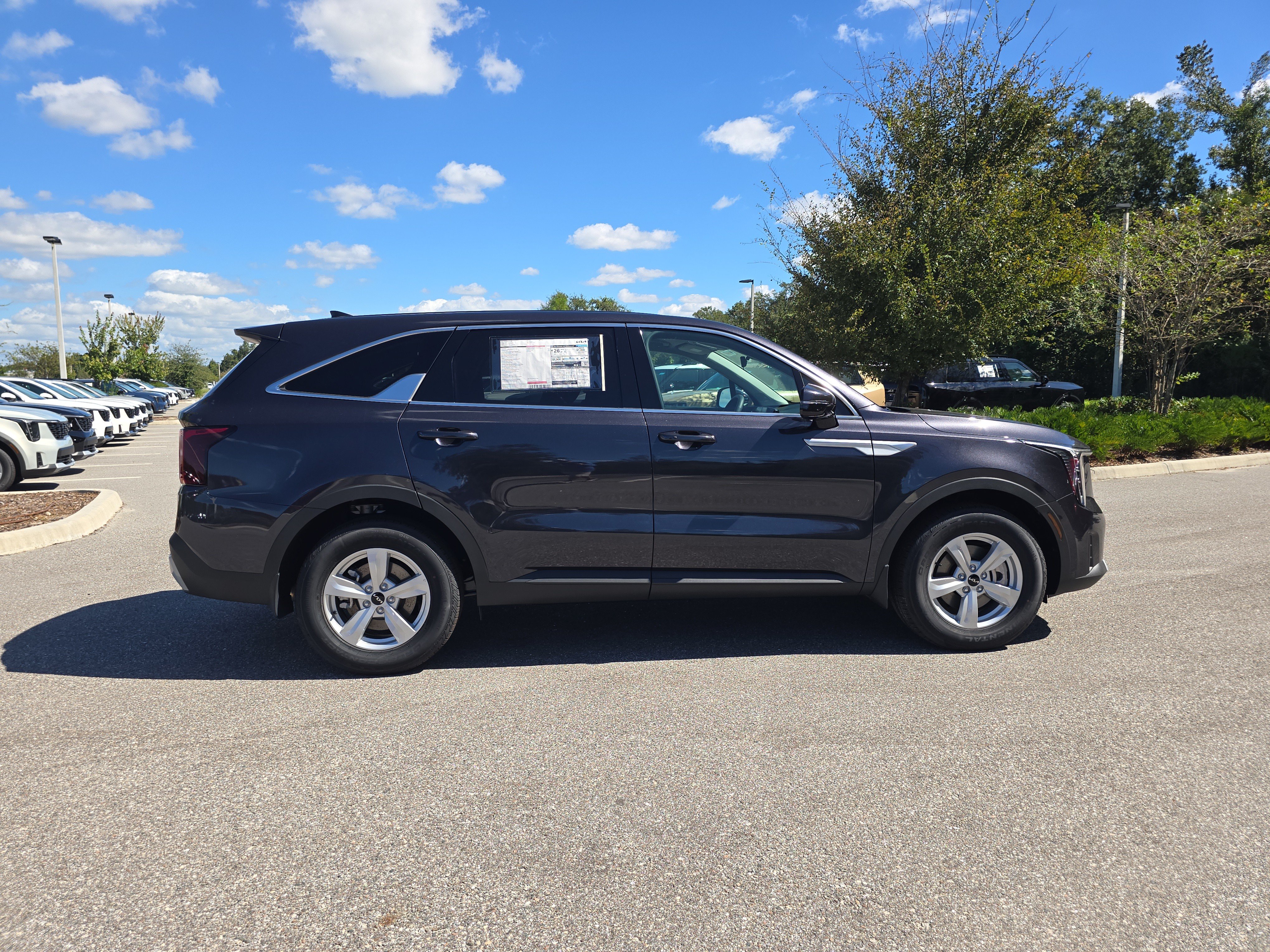 New 2026 Kia Sorento LX FWD image 9