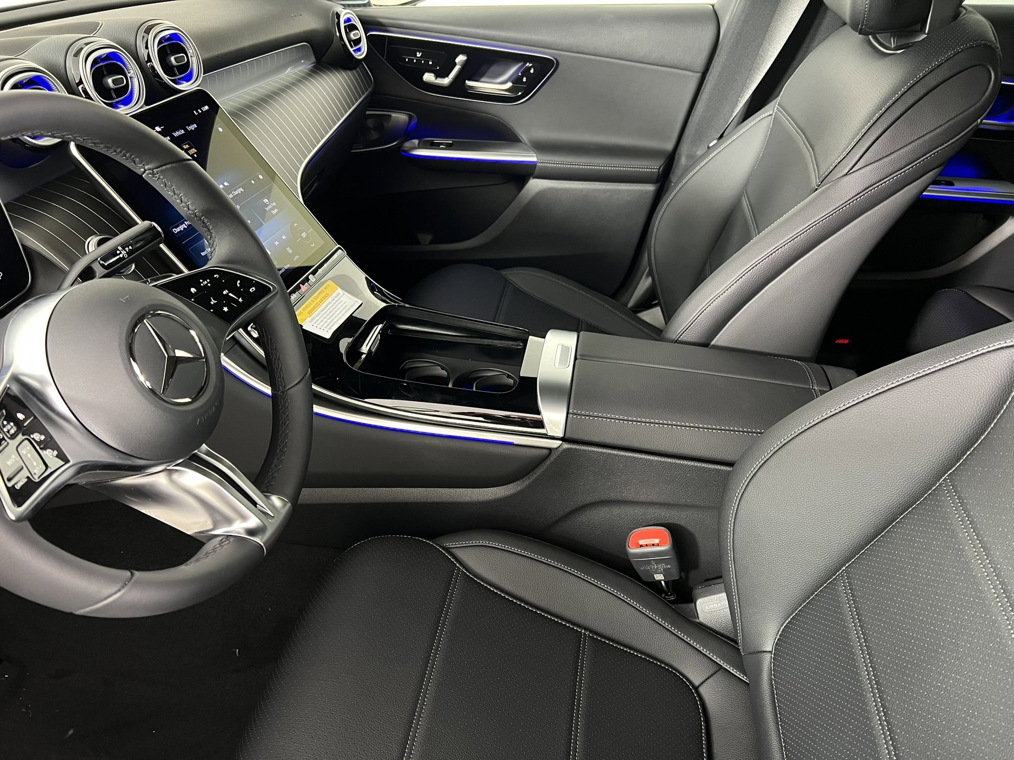 New 2026 Mercedes-Benz GLC 300 4MATIC image 4