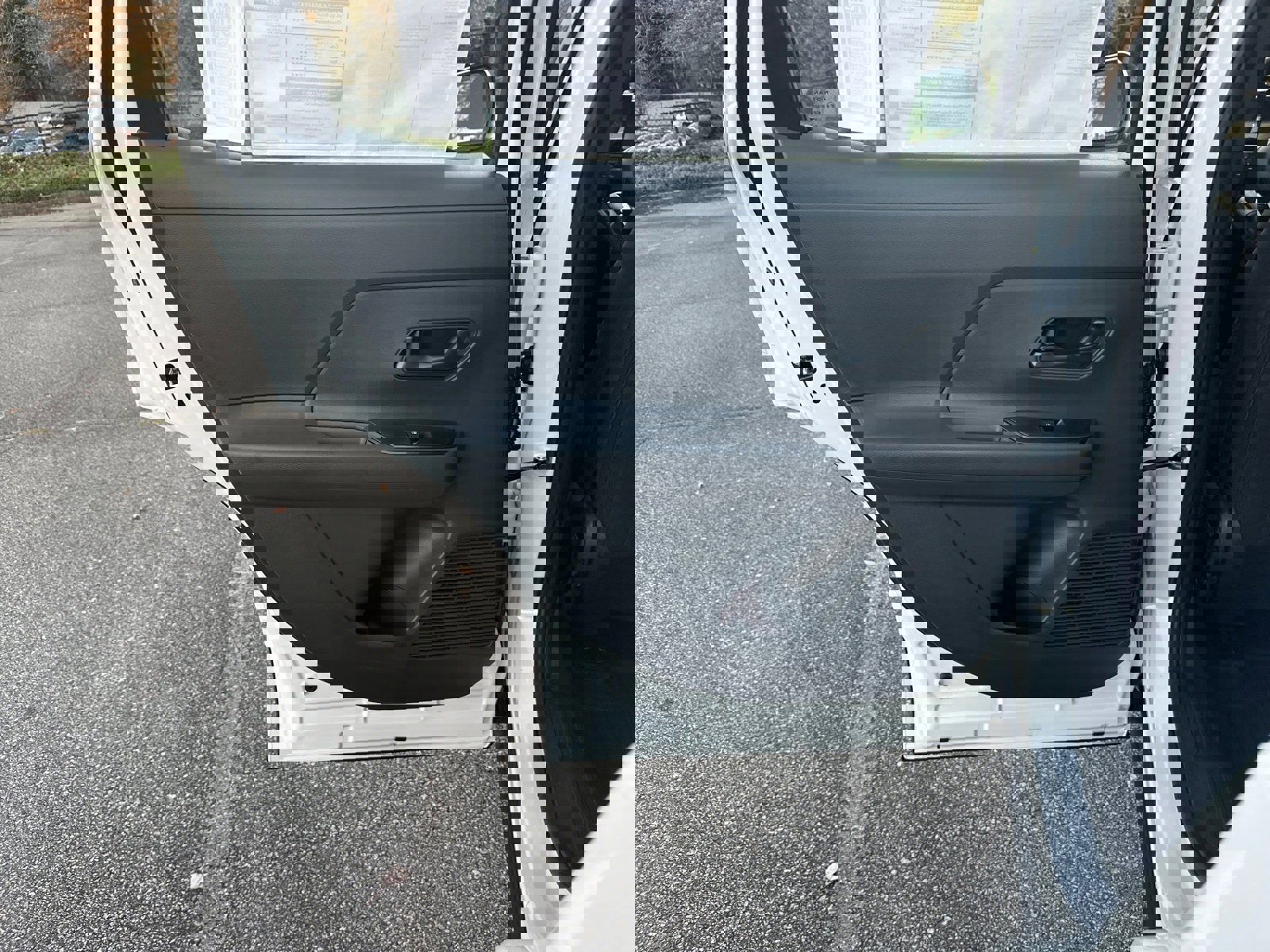 New 2026 Nissan Kicks S image 21