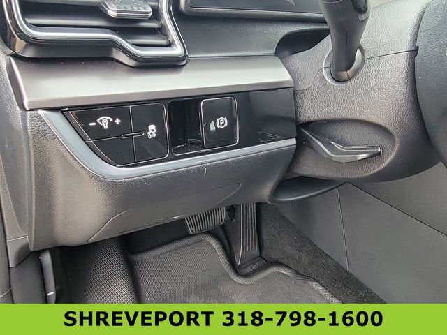Used 2025 Kia Sportage EX image 18
