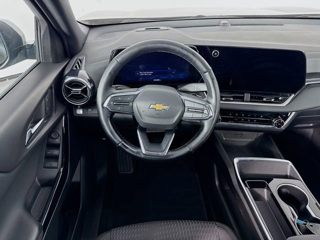 Used 2025 Chevrolet Equinox LT FWD image 23