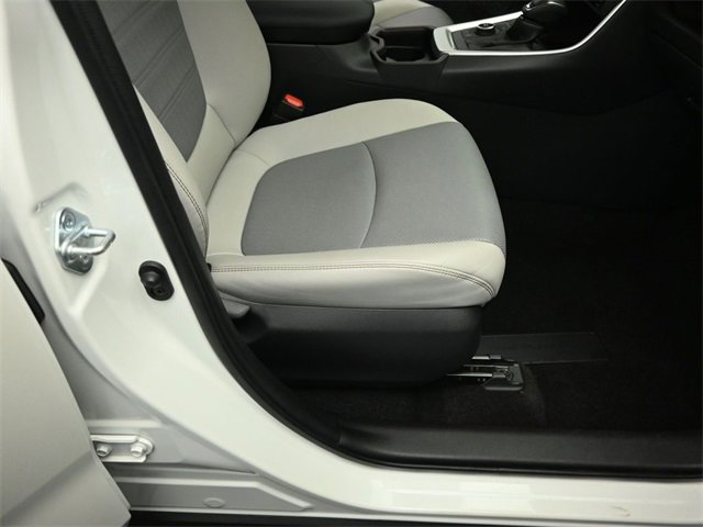Used 2021 Toyota RAV4 Limited image 33
