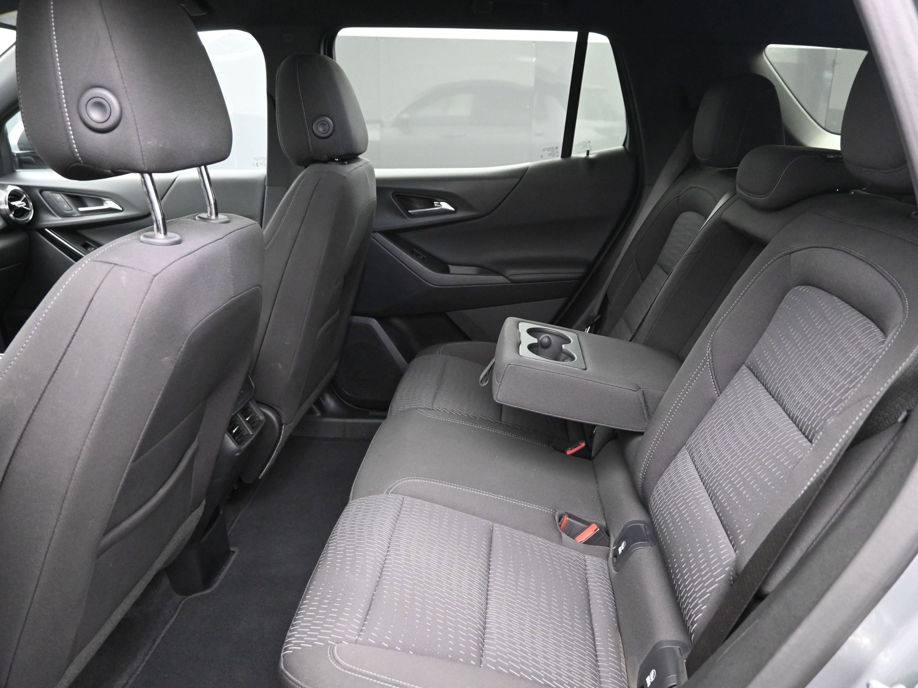 Used 2025 Chevrolet Equinox LT image 17