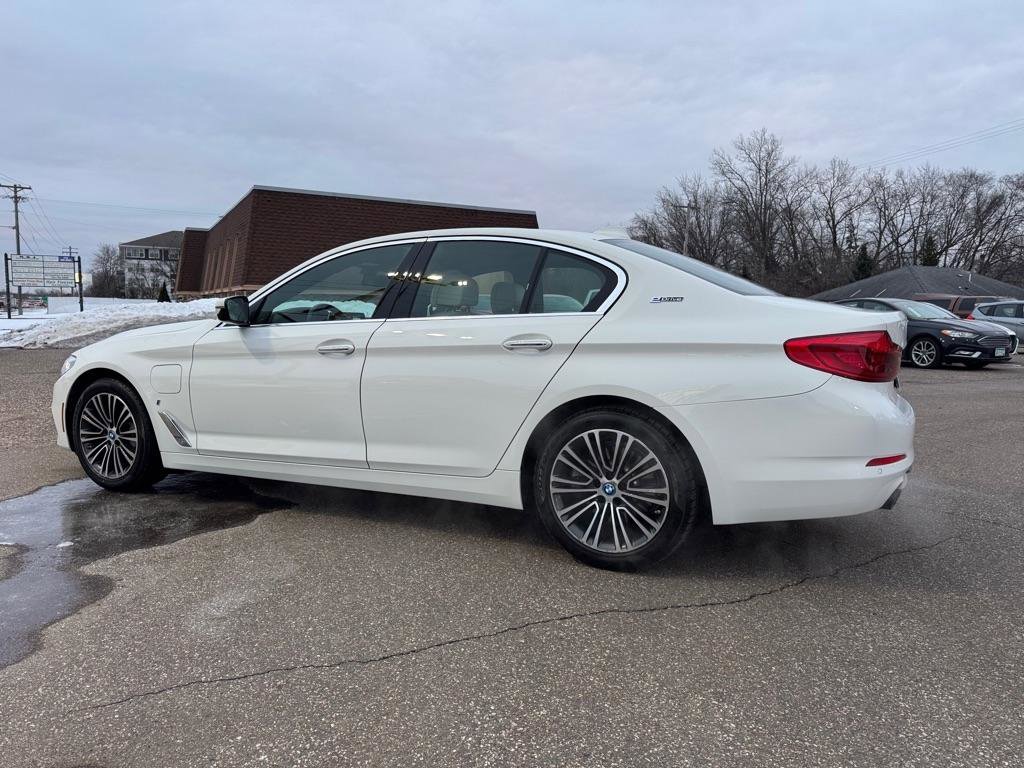 Used 2018 BMW 530e xDrive AWD/4WD image 8