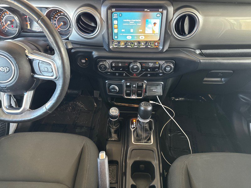 Used 2019 Jeep Wrangler Unlimited Sahara AWD/4WD image 20