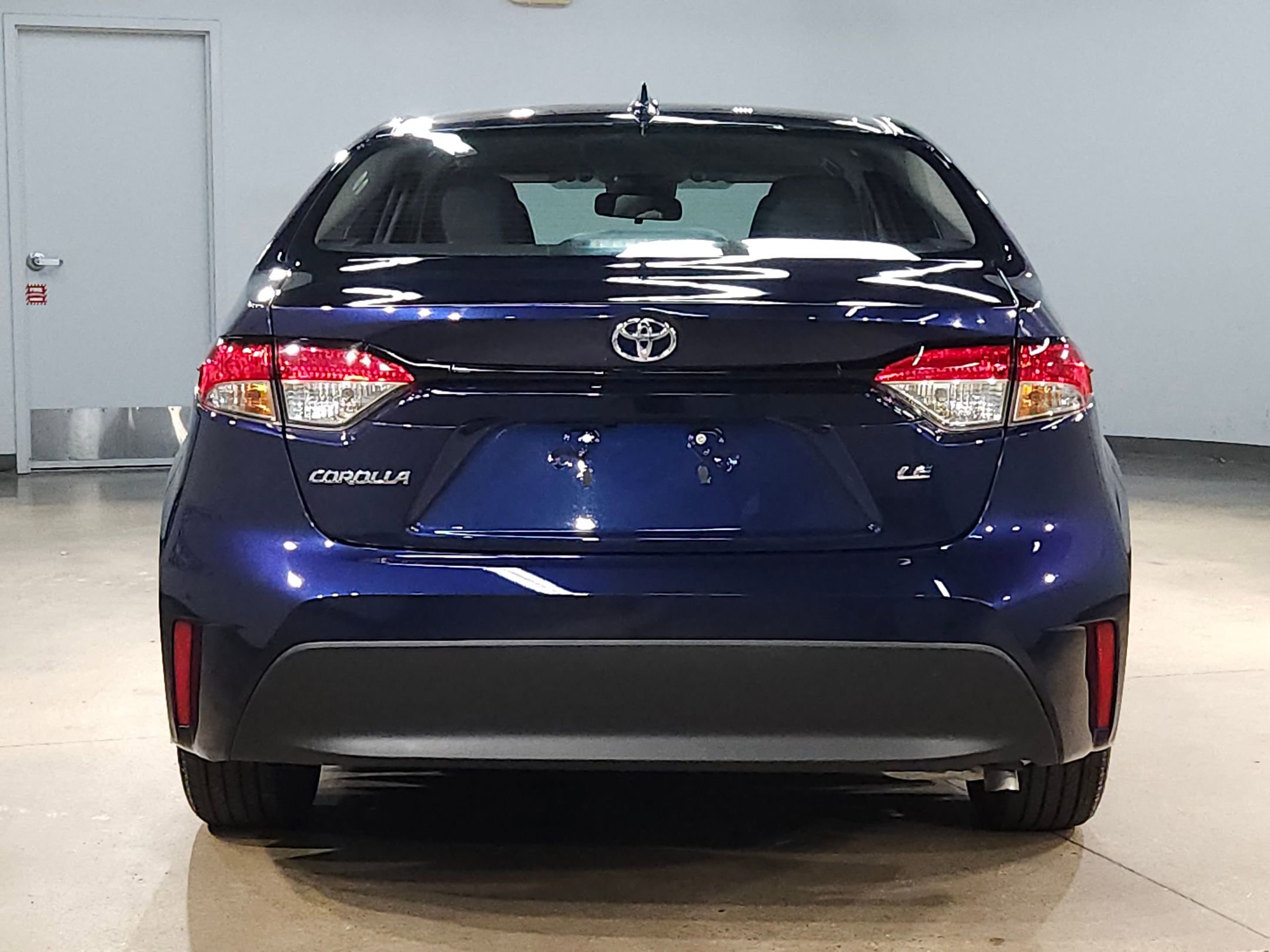 Used 2025 Toyota Corolla LE image 6