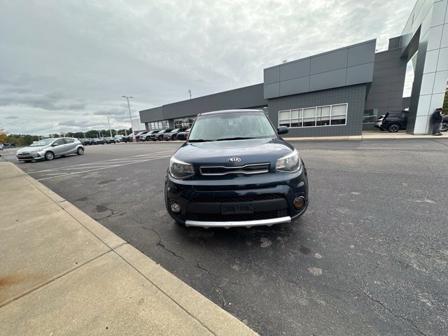 Used 2017 Kia Soul + FWD image 3