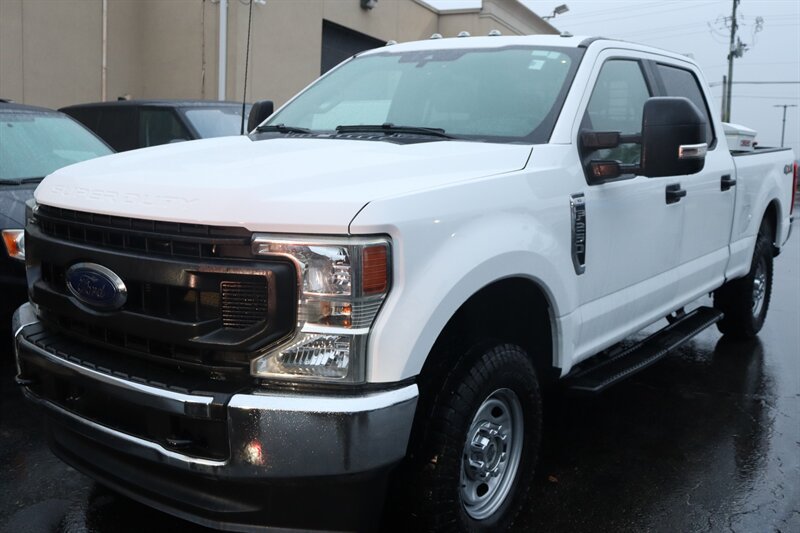 Used 2022 Ford F250 XL w/ Power Equipment Group AWD/4WD image 3