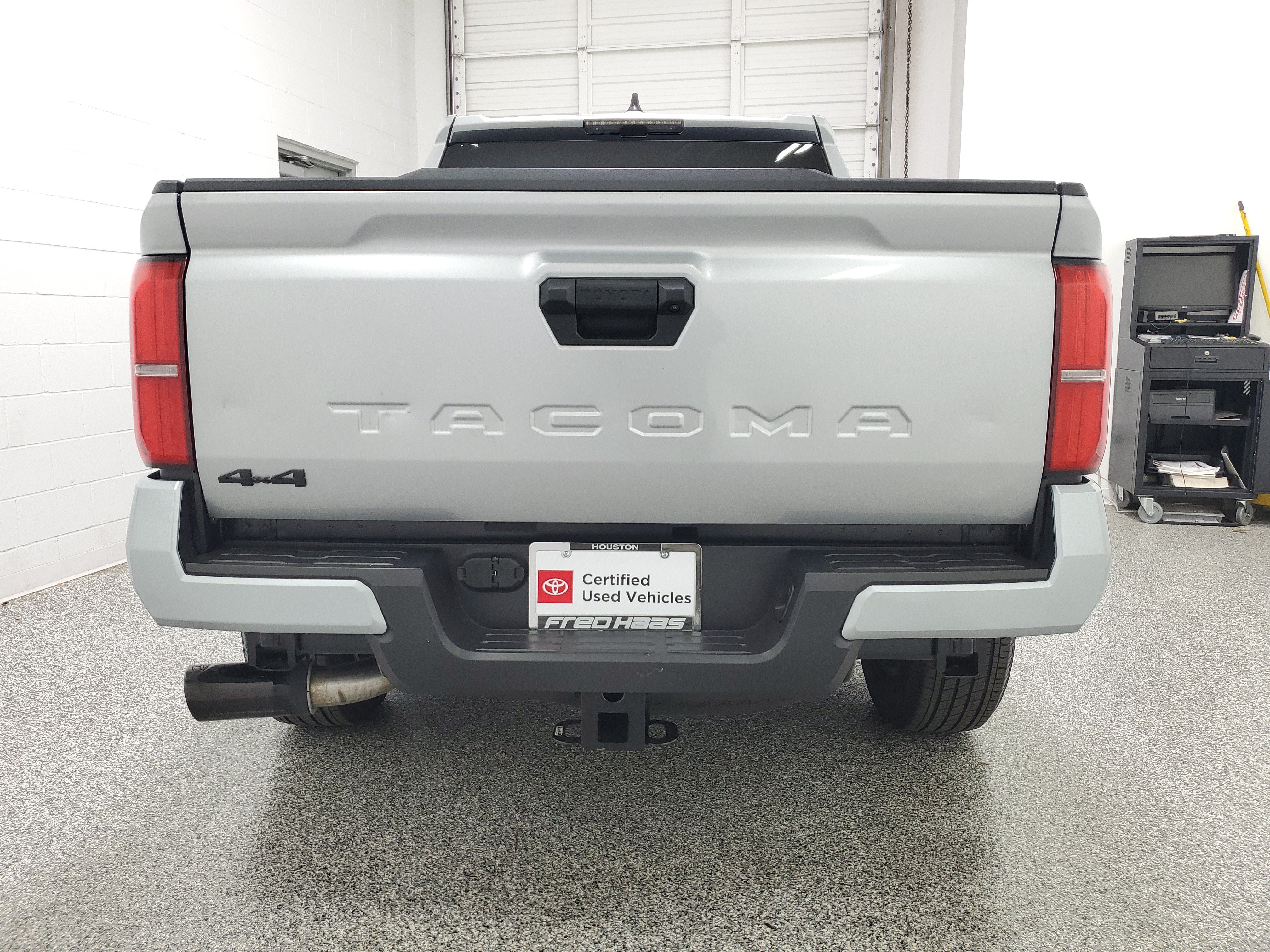 Certified 2025 Toyota Tacoma TRD Sport AWD/4WD image 6