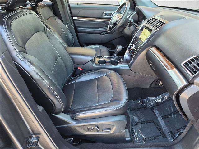 Used 2018 Ford Explorer Limited w/ Equipment Group 301A FWD image 22