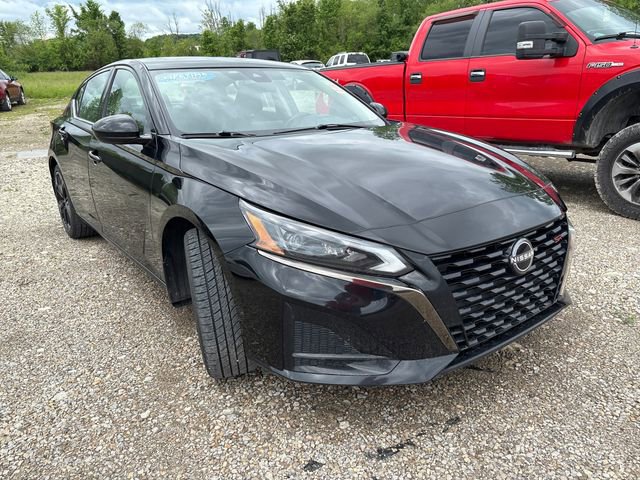 Used 2023 Nissan Altima 2.0 SR AWD/4WD image 5
