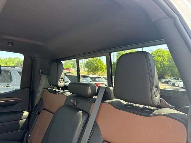 Used 2024 Chevrolet Silverado 1500 High Country w/ Technology Package image 30