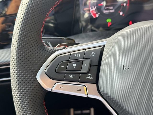 New 2025 Volkswagen GTI SE image 18