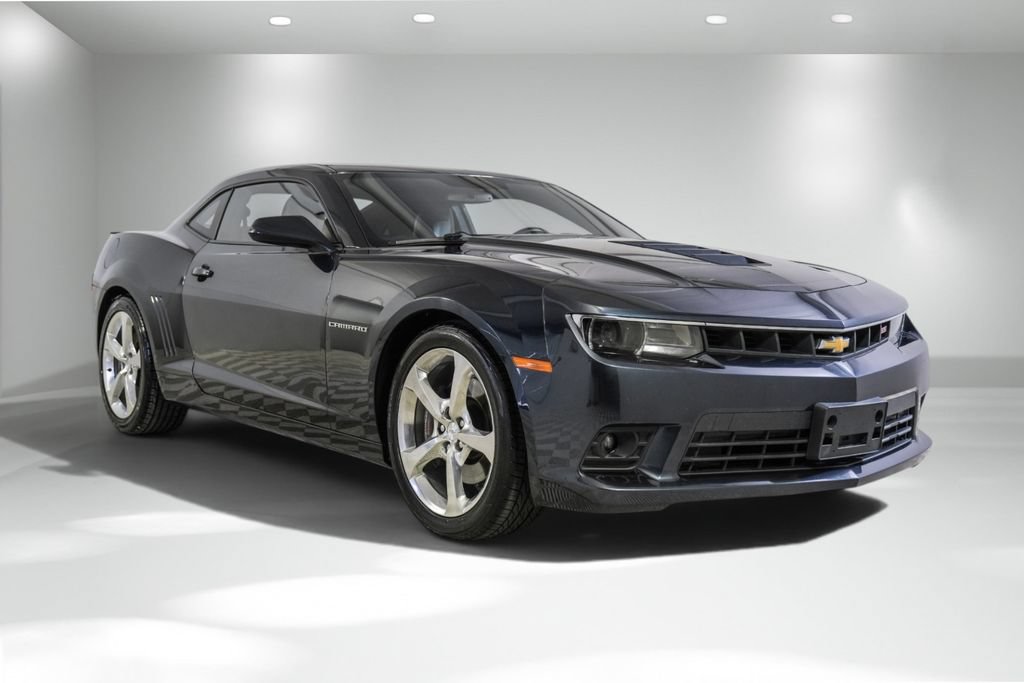 Used 2014 Chevrolet Camaro SS w/ RS Package RWD image 6