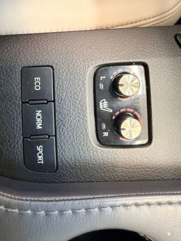 Used 2015 Toyota Avalon XLE Touring image 22