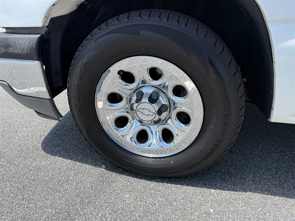Used 2005 Chevrolet Silverado 1500 2WD Regular Cab image 10