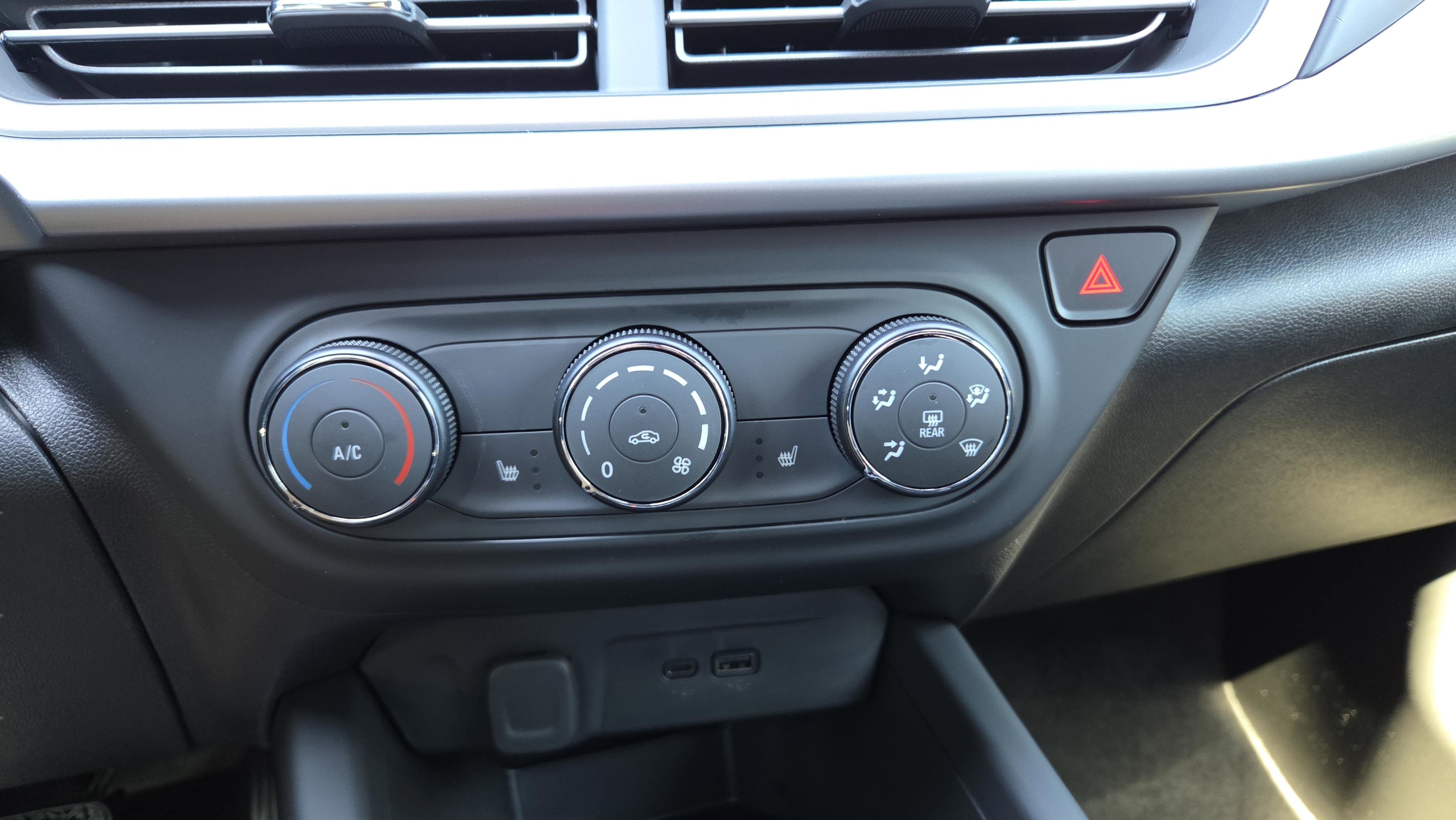 New 2026 Chevrolet Trax RS w/ Driver Confidence Package image 18