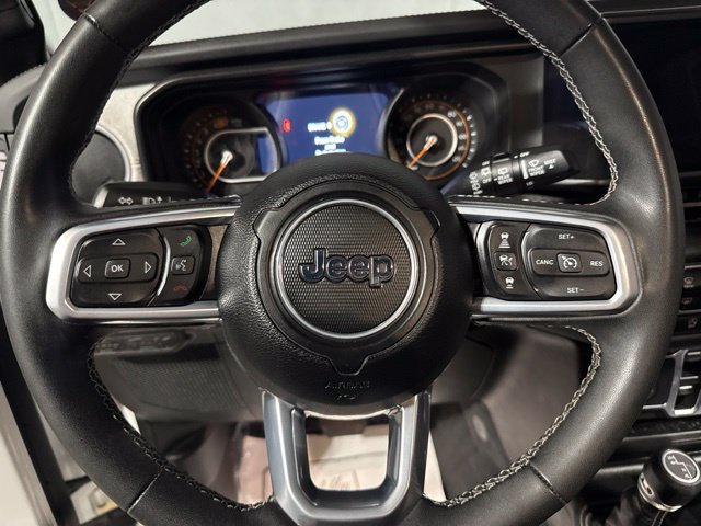Used 2025 Jeep Wrangler Unlimited Sahara AWD/4WD image 7