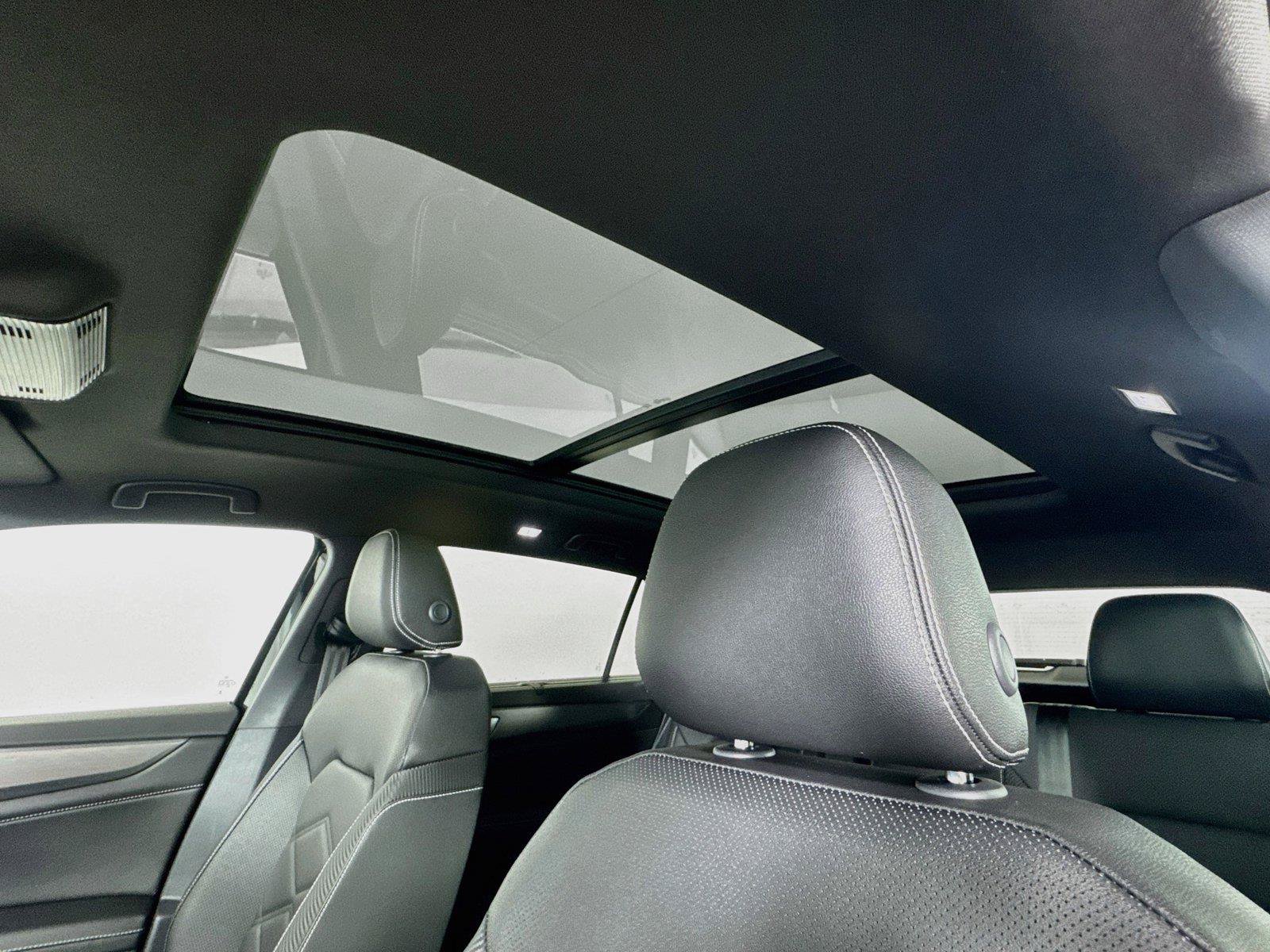 New 2026 Volkswagen Atlas Cross Sport SE FWD image 21