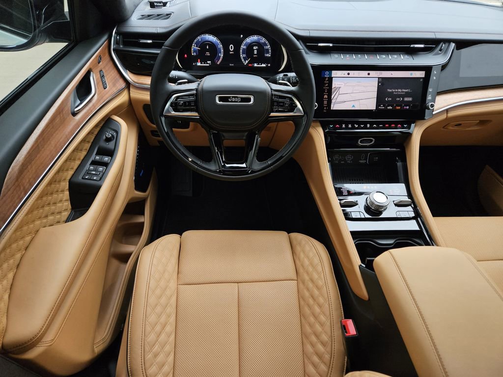 New 2026 Jeep Grand Cherokee Summit AWD/4WD image 11