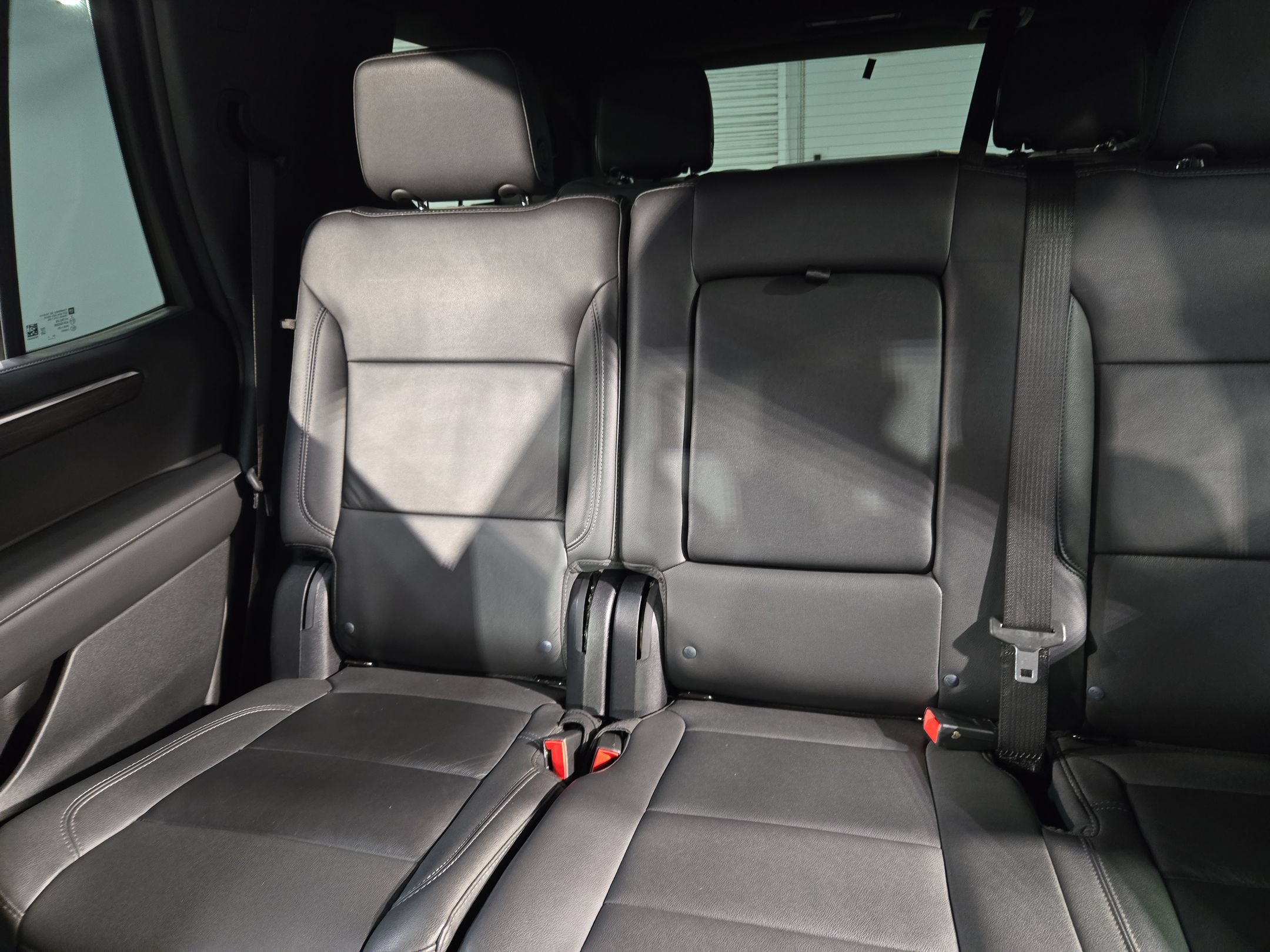 Used 2025 Chevrolet Tahoe Z71 AWD/4WD image 10