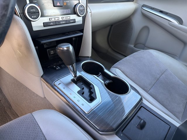 Used 2014 Toyota Camry XLE w/ Leather Package FWD image 21
