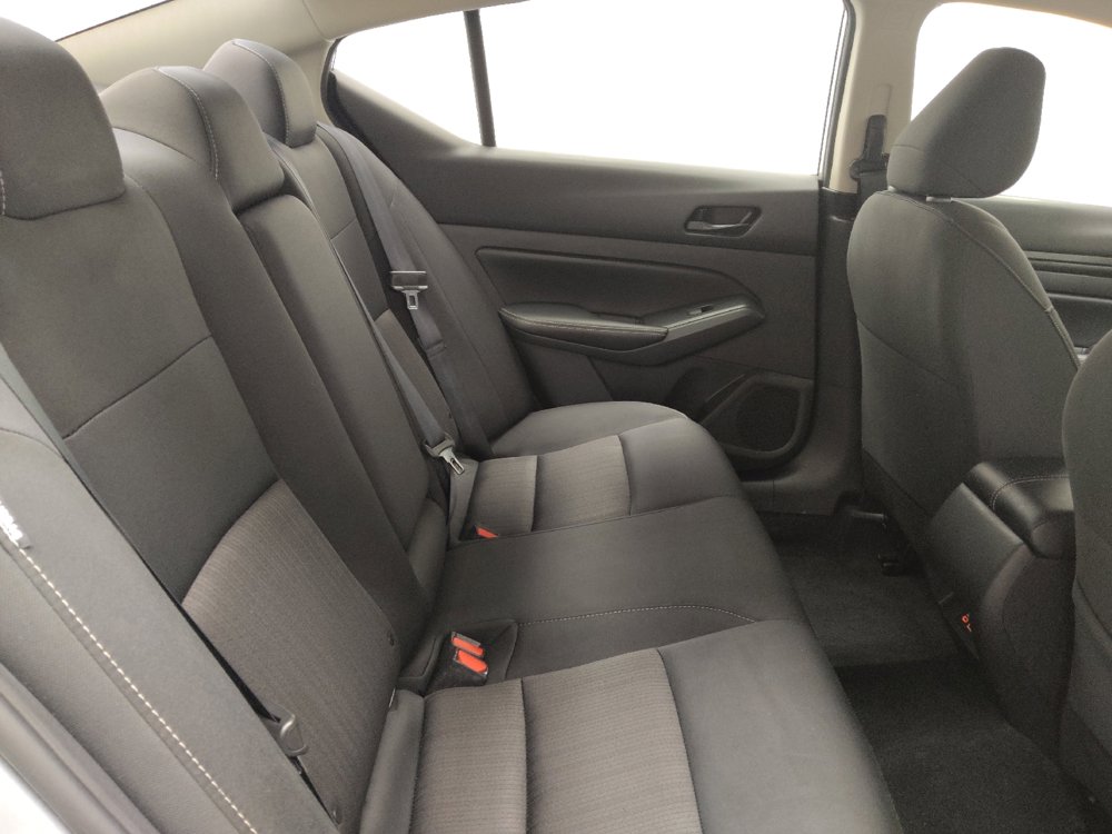 Used 2024 Nissan Altima 2.5 SV image 19