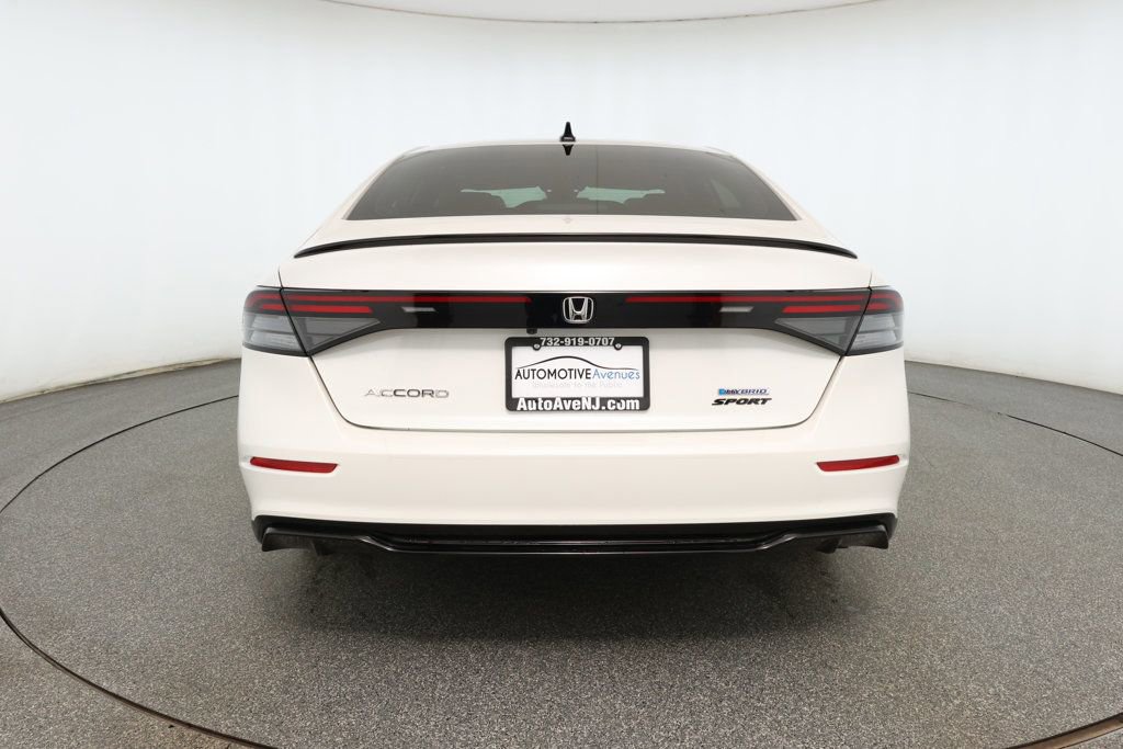 Used 2025 Honda Accord Sport image 5