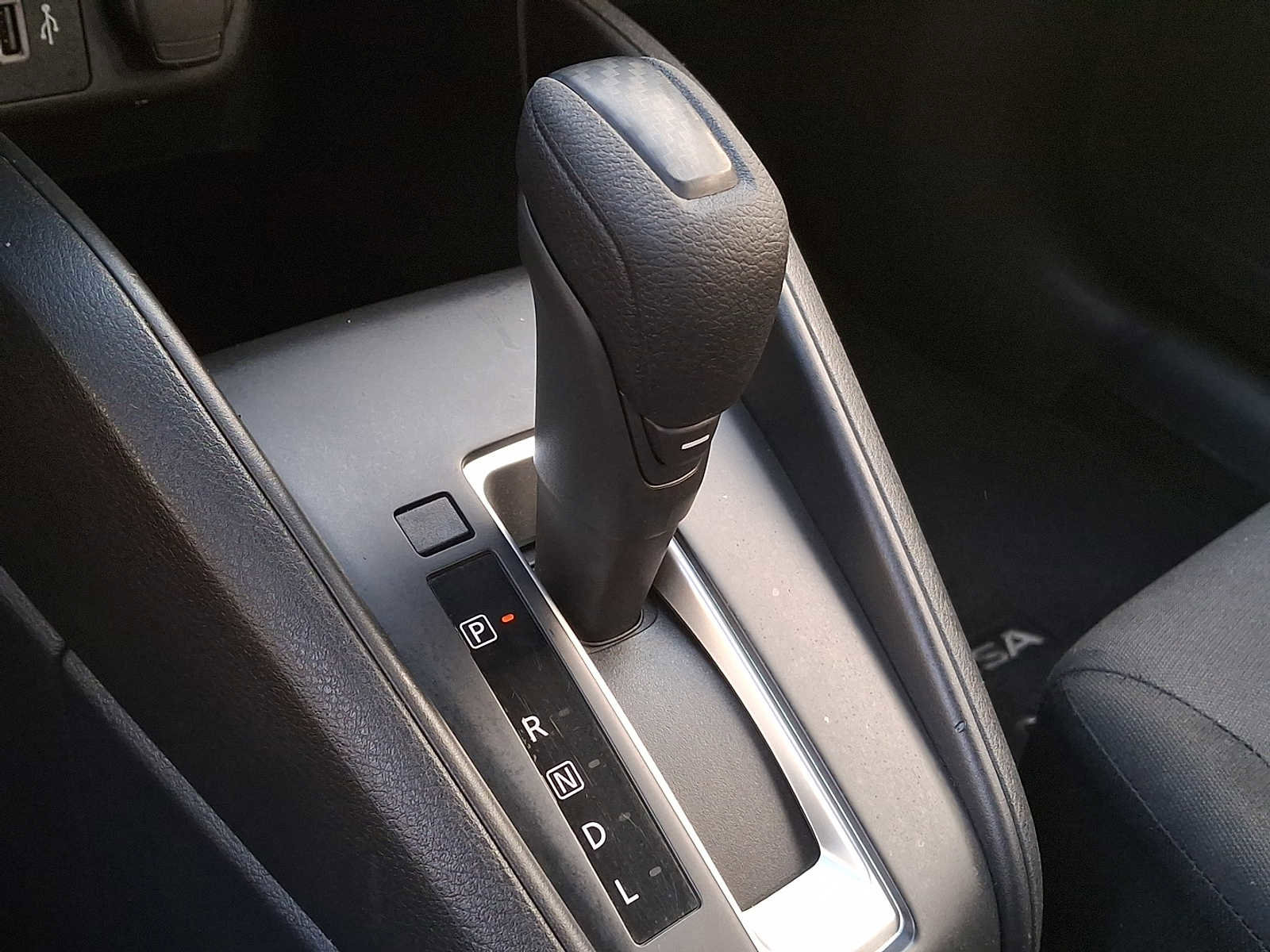 Used 2022 Nissan Versa S image 10