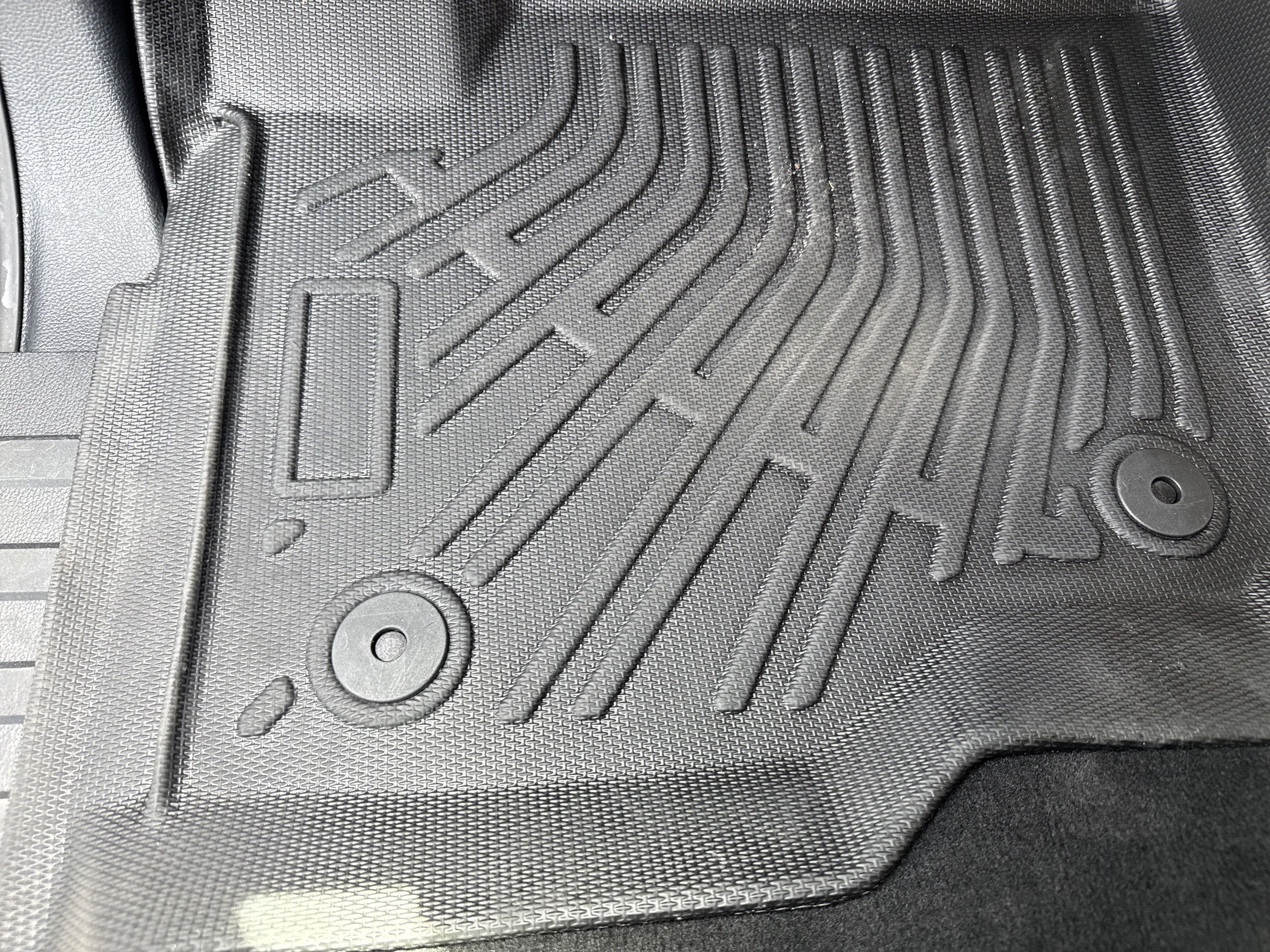 Used 2025 Ford F250 Lariat w/ Chrome Package image 17