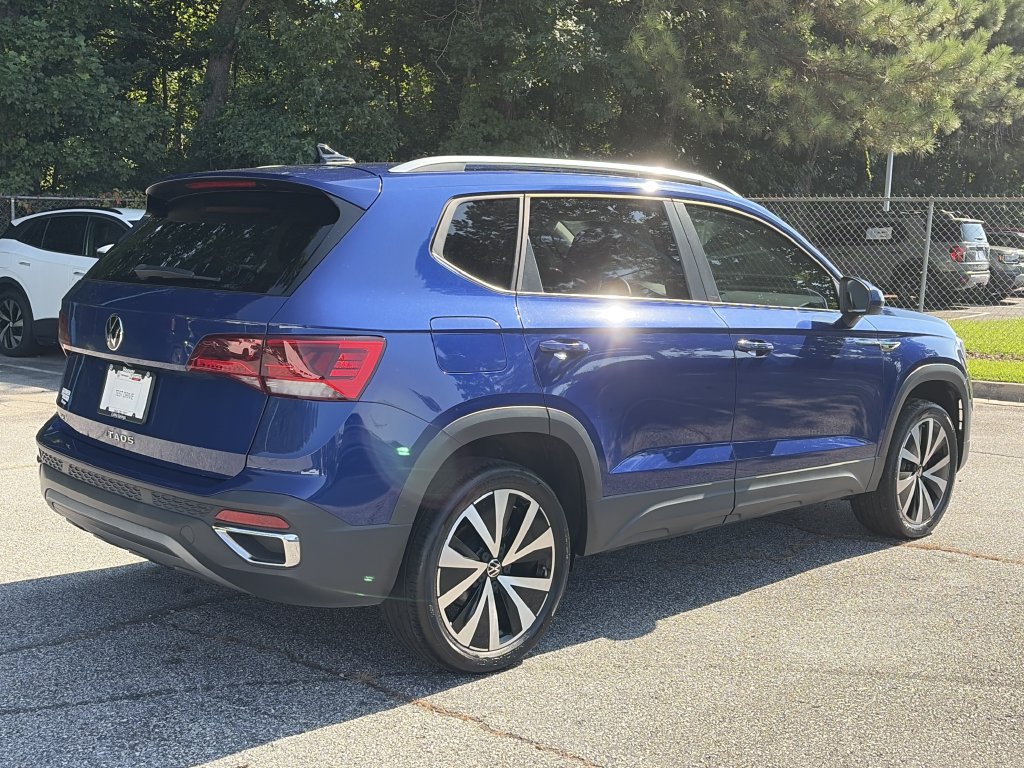 Used 2022 Volkswagen Taos SE FWD image 5