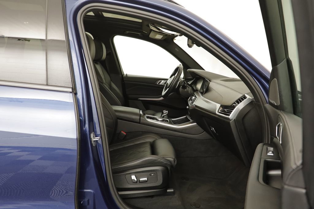 Certified 2023 BMW X5 xDrive40i w/ M Sport Package image 19