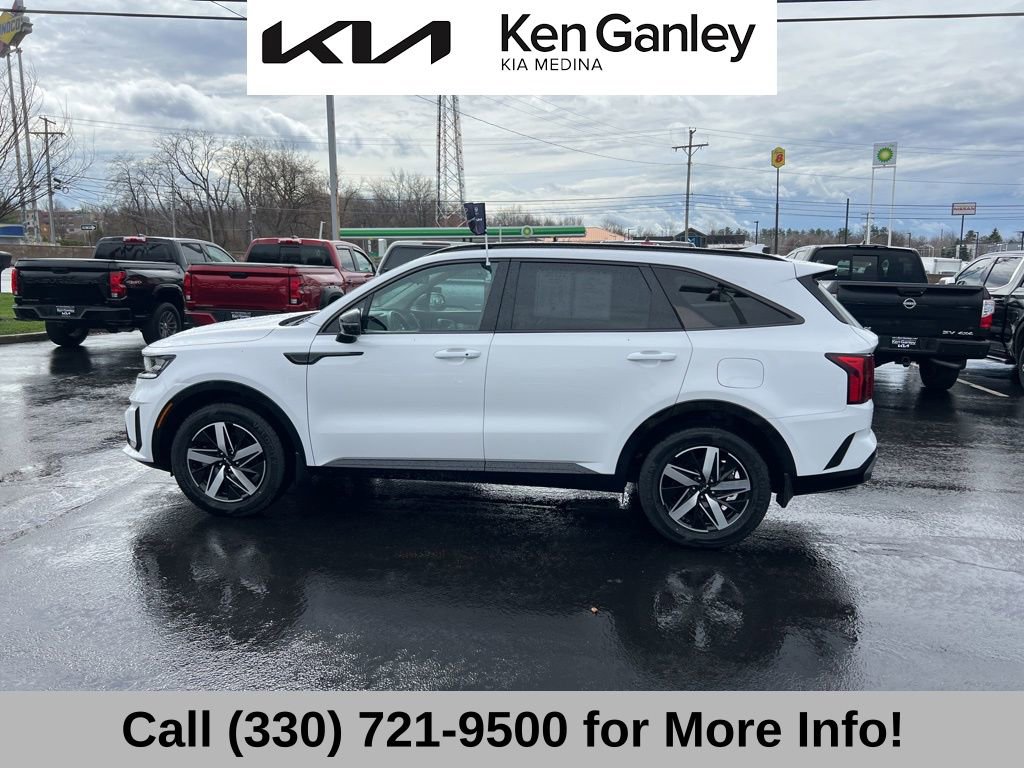 Certified 2023 Kia Sorento S image 16