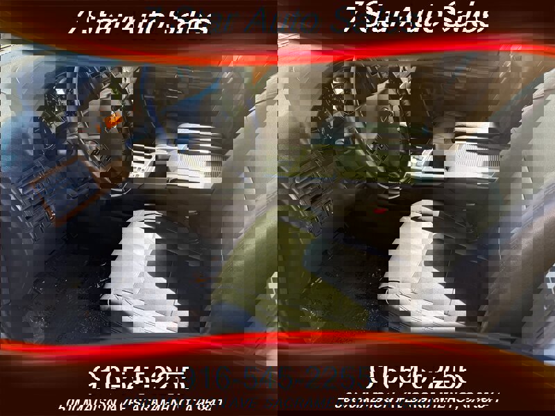 Used 2011 Nissan Armada SL image 9