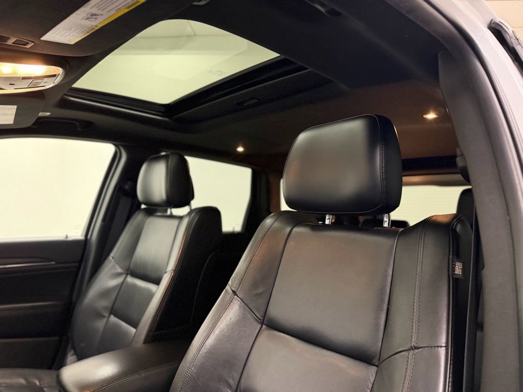 Used 2018 Jeep Grand Cherokee Limited image 27