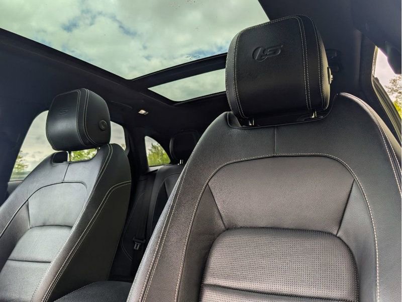 Used 2018 Jaguar F-PACE S AWD/4WD image 16