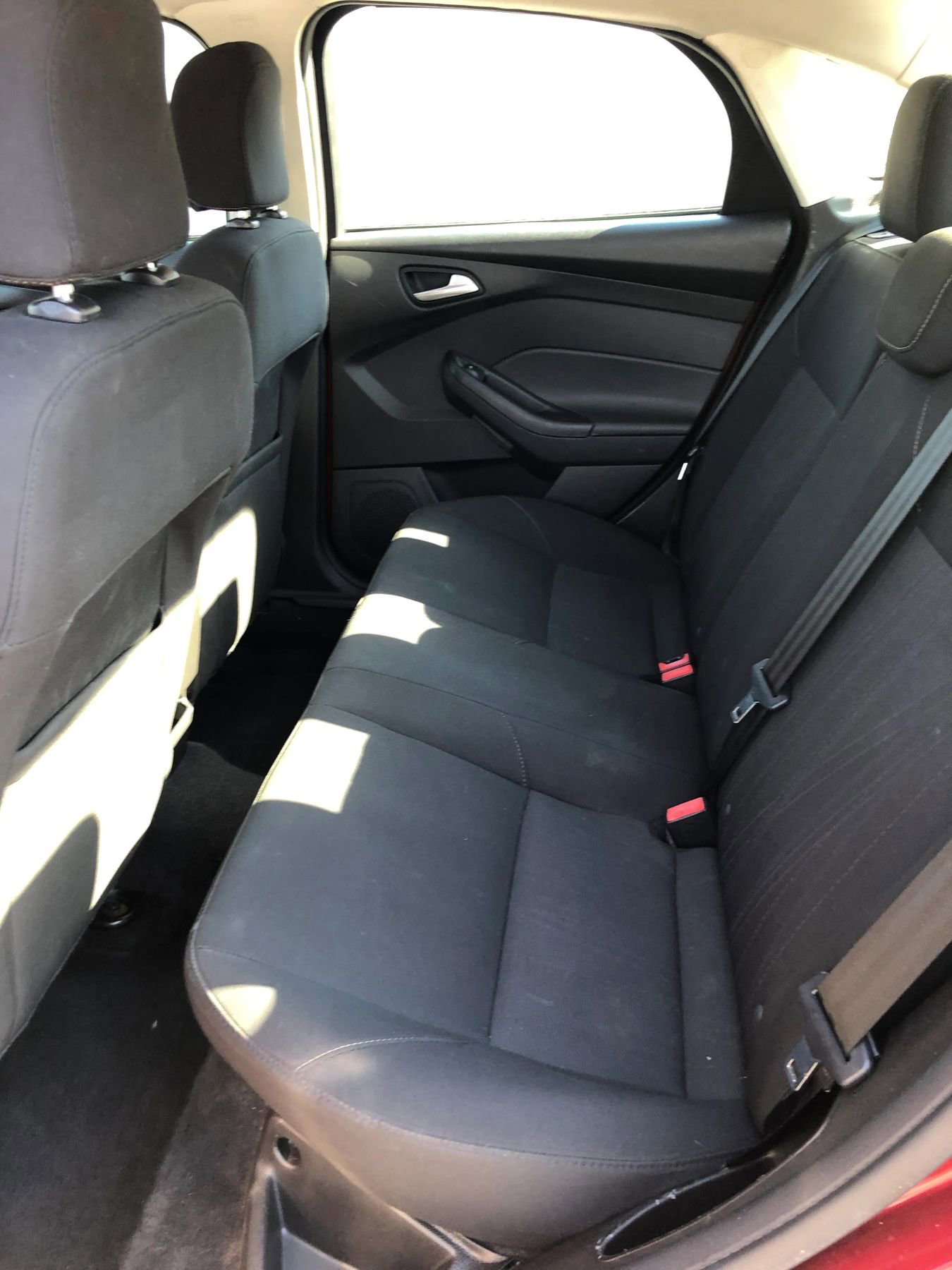 Used 2017 Ford Focus SE FWD image 12