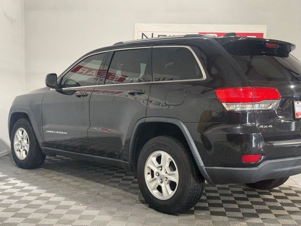Used 2016 Jeep Grand Cherokee Laredo w/ Quick Order Package 23E AWD/4WD image 6