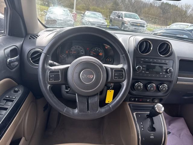 Used 2015 Jeep Patriot High Altitude AWD/4WD image 14