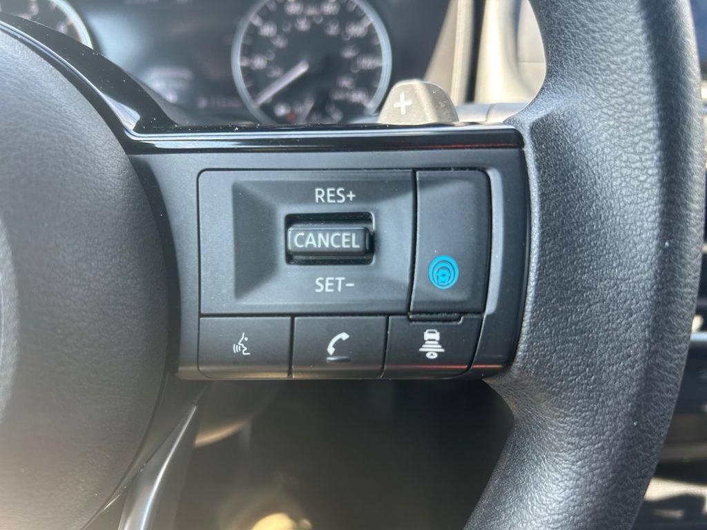 Used 2023 Nissan Rogue SV AWD/4WD image 24