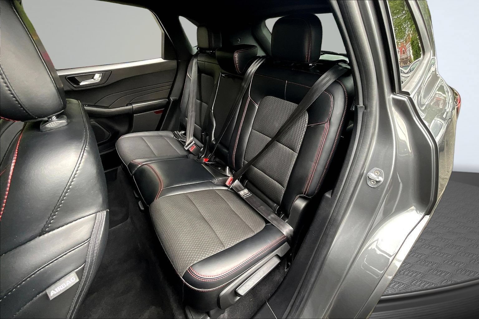 Used 2023 Ford Escape ST-Line Select AWD/4WD image 19