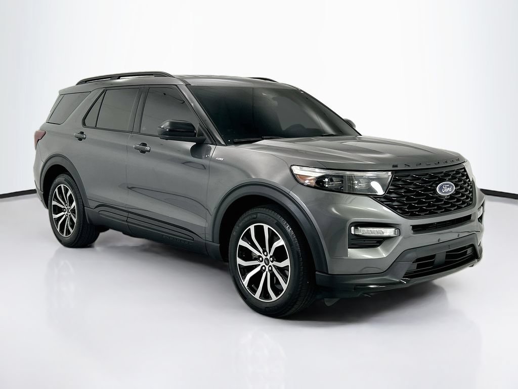 Used 2023 Ford Explorer ST-Line w/ Class IV Trailer Tow Package RWD image 3